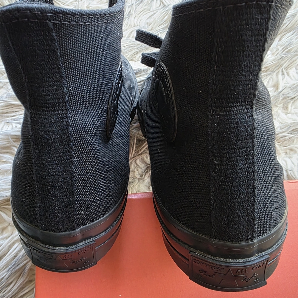 Converse Chuck Taylor All Star 70 Black High-Top Sneakers, Unisex Sizing - Picture 4 of 11